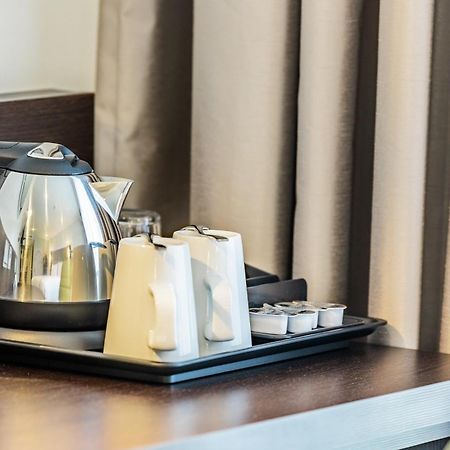 Premier Inn Hamburg City Klostertor Екстер'єр фото