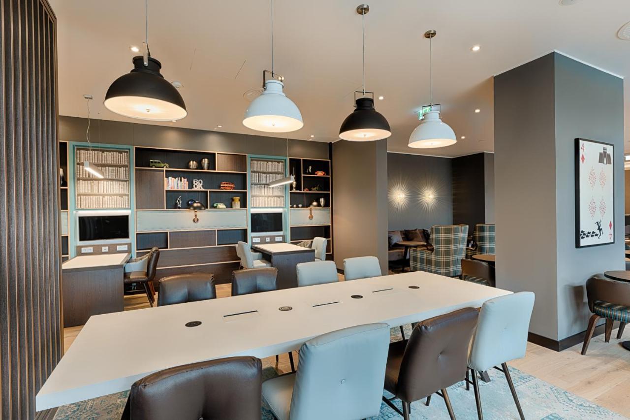 Premier Inn Hamburg City Klostertor Екстер'єр фото