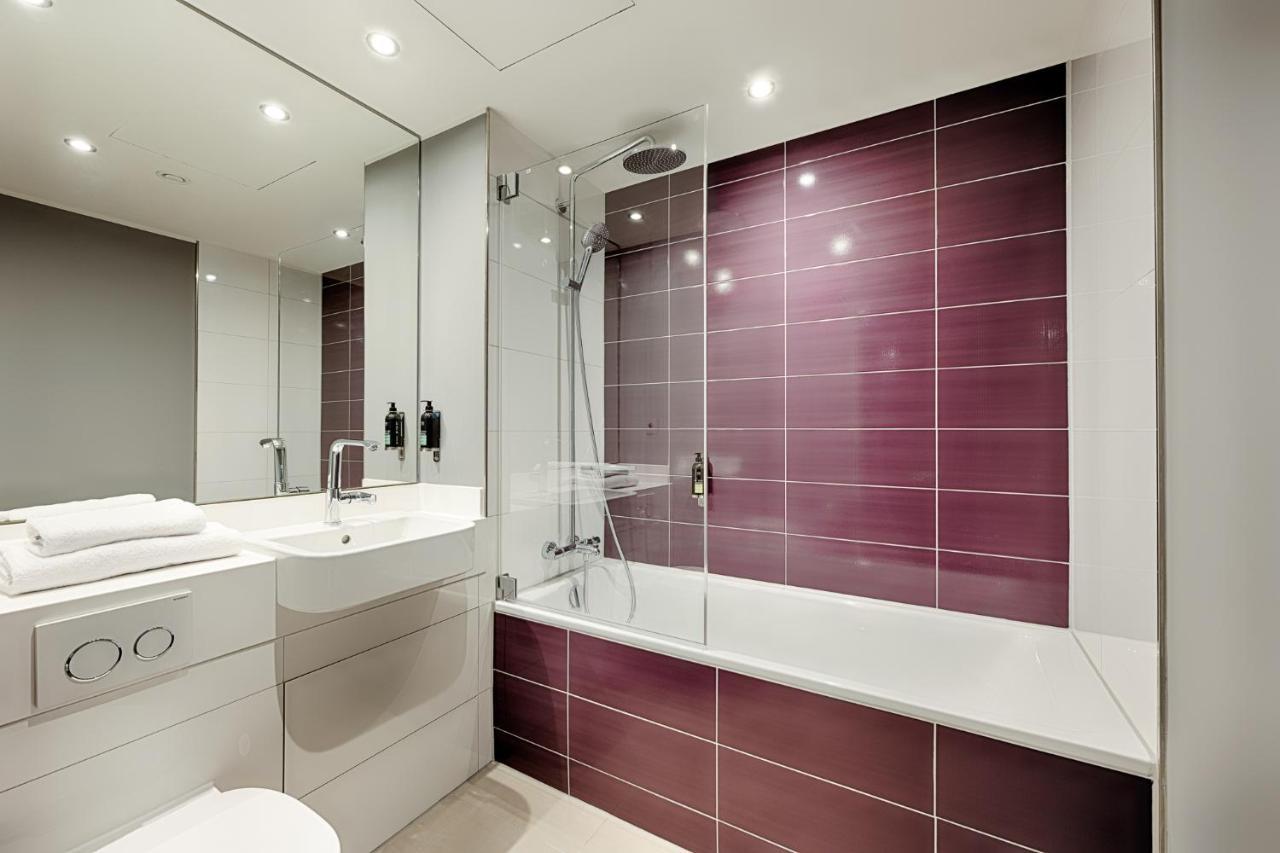 Premier Inn Hamburg City Klostertor Екстер'єр фото