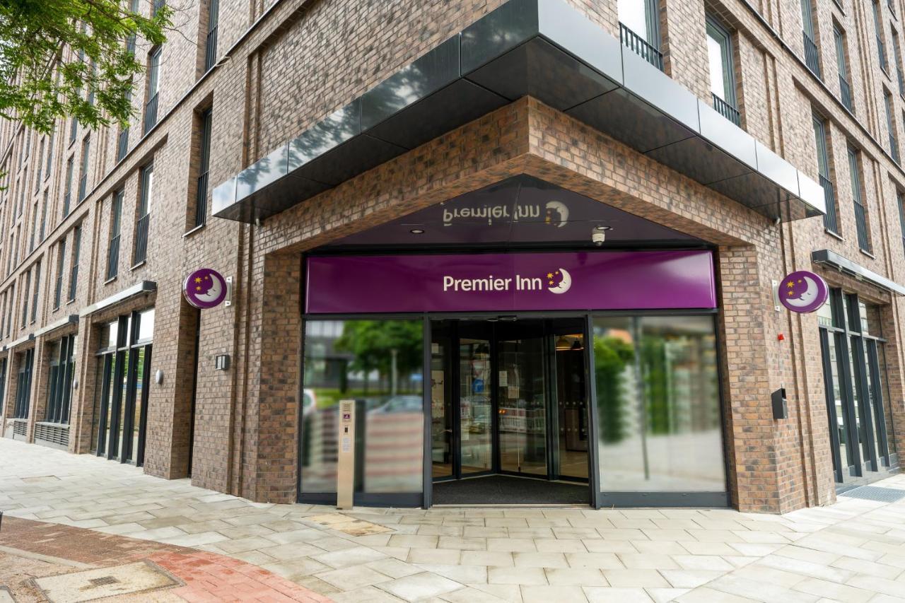 Premier Inn Hamburg City Klostertor Екстер'єр фото