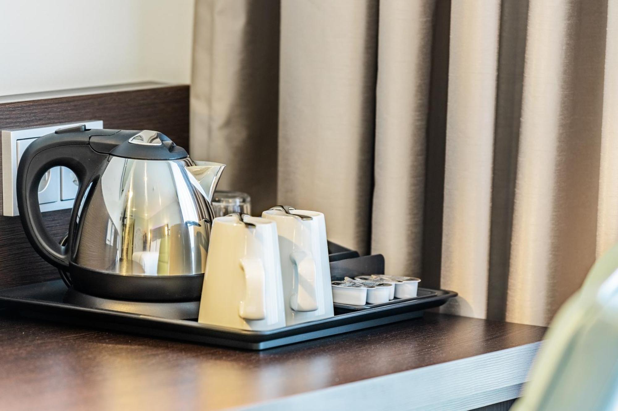 Premier Inn Hamburg City Klostertor Екстер'єр фото